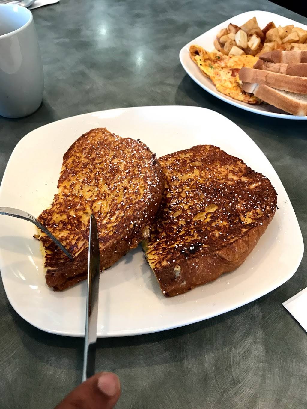 Table 8 | restaurant | 1836 Acushnet Ave, New Bedford, MA 02746, USA | 5089951826 OR +1 508-995-1826