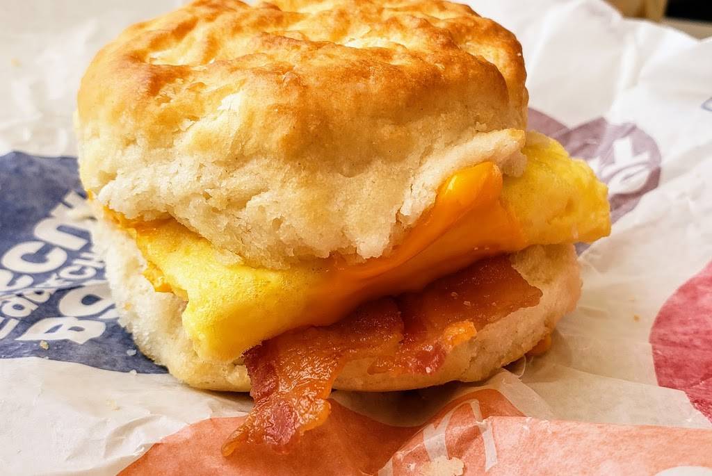 McDonalds | cafe | 5210 Windward Pkwy, Alpharetta, GA 30004, USA | 6783933317 OR +1 678-393-3317