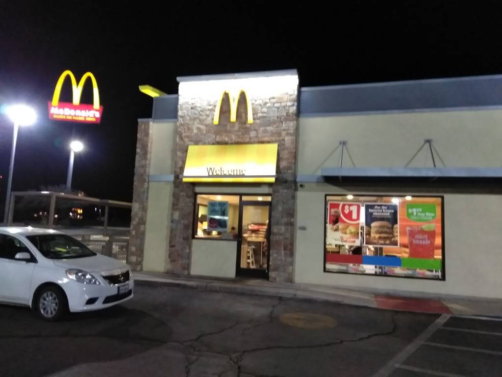 McDonalds | cafe | 1701 TX-16, Graham, TX 76450, USA | 9405495117 OR +1 940-549-5117