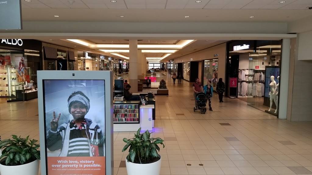 Bayshore Shopping Centre Food Court | restaurant | 100 Bayshore Dr, Nepean, ON K2B 8S8, Canada | 6138297491 OR +1 613-829-7491