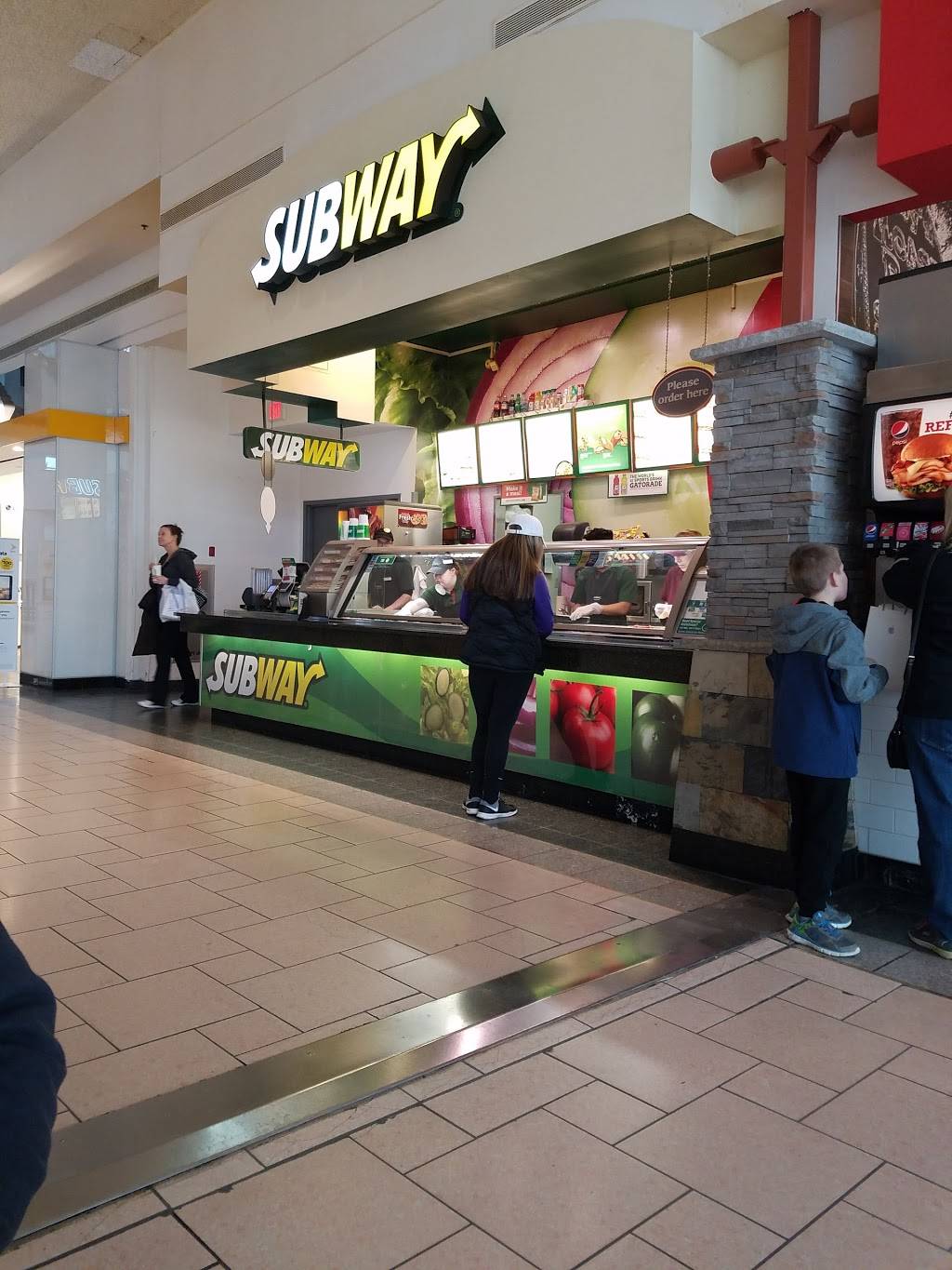 Subway | restaurant | 320 Hiawatha Blvd W, Syracuse, NY 13290, USA | 3154230040 OR +1 315-423-0040