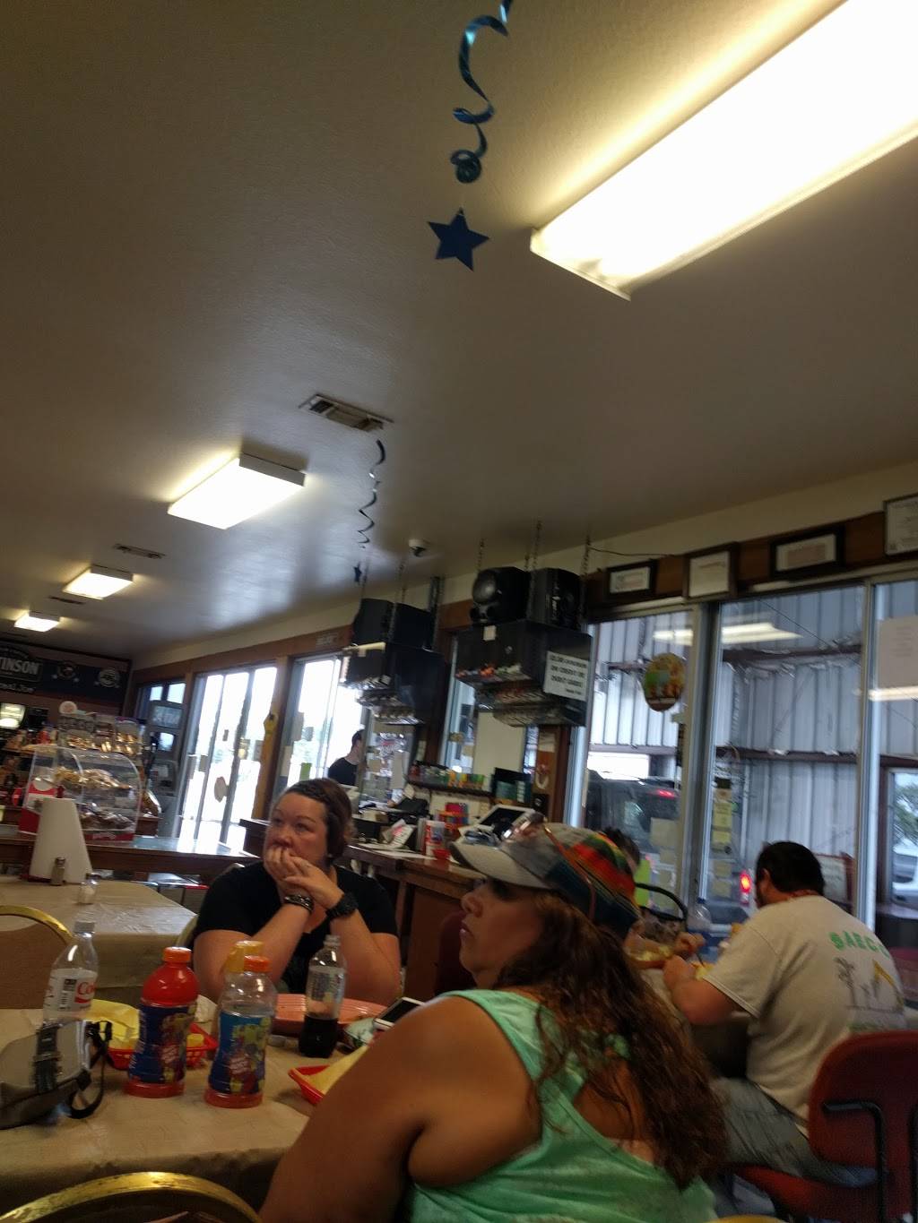 TJs Grille | restaurant | 3999 TX-16, Bandera, TX 78003, USA | 8307964600 OR +1 830-796-4600