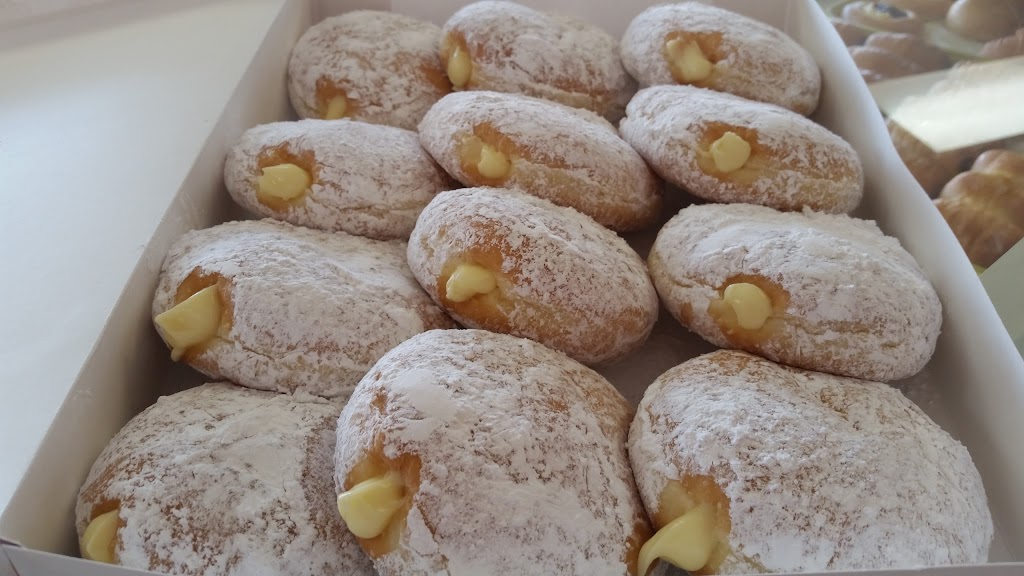 Campus Donuts & Kolaches | restaurant | 3119 Knickerbocker Rd, San Angelo, TX 76904, USA | 3252132888 OR +1 325-213-2888