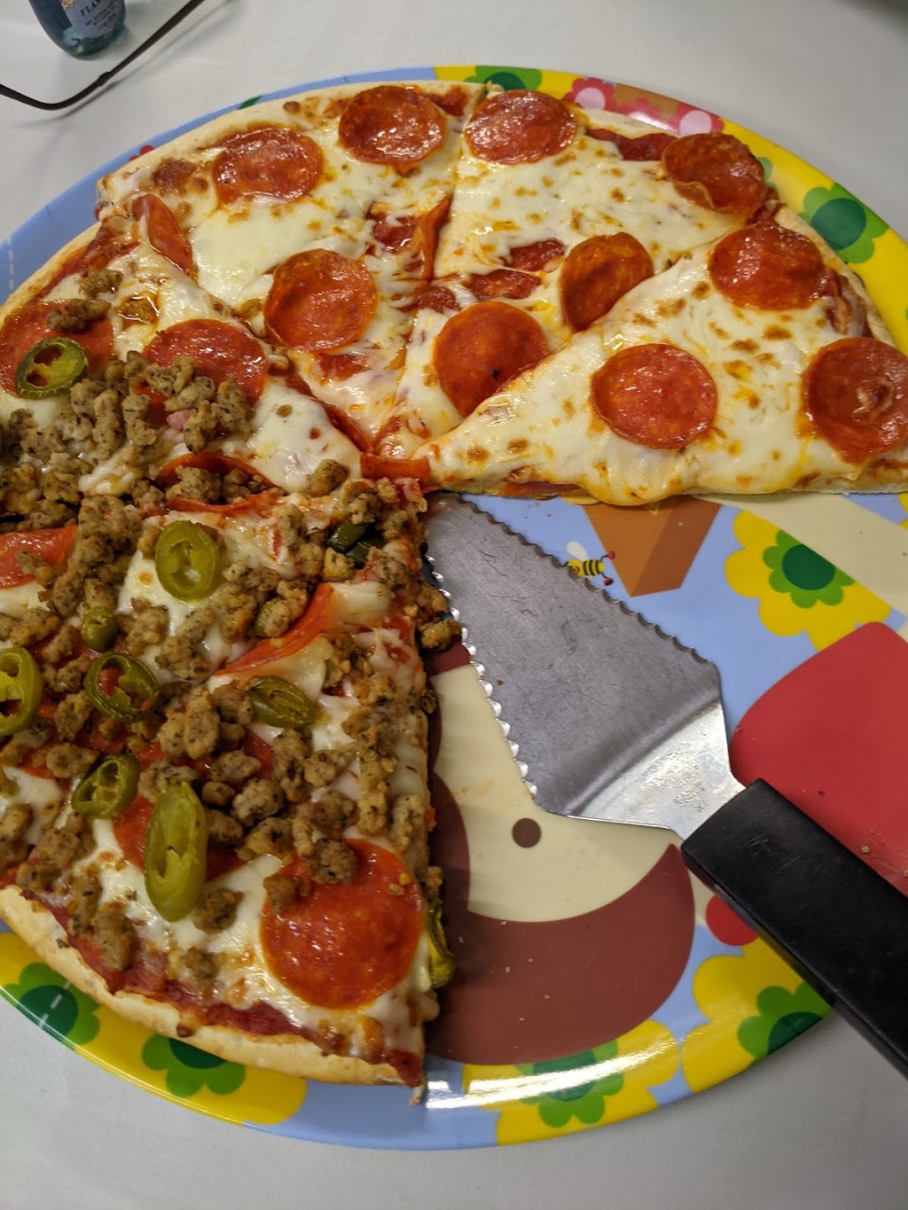 Reds Slice and Scoop | restaurant | 190 Main St, Norwood, MO 65717, USA | 4177460055 OR +1 417-746-0055