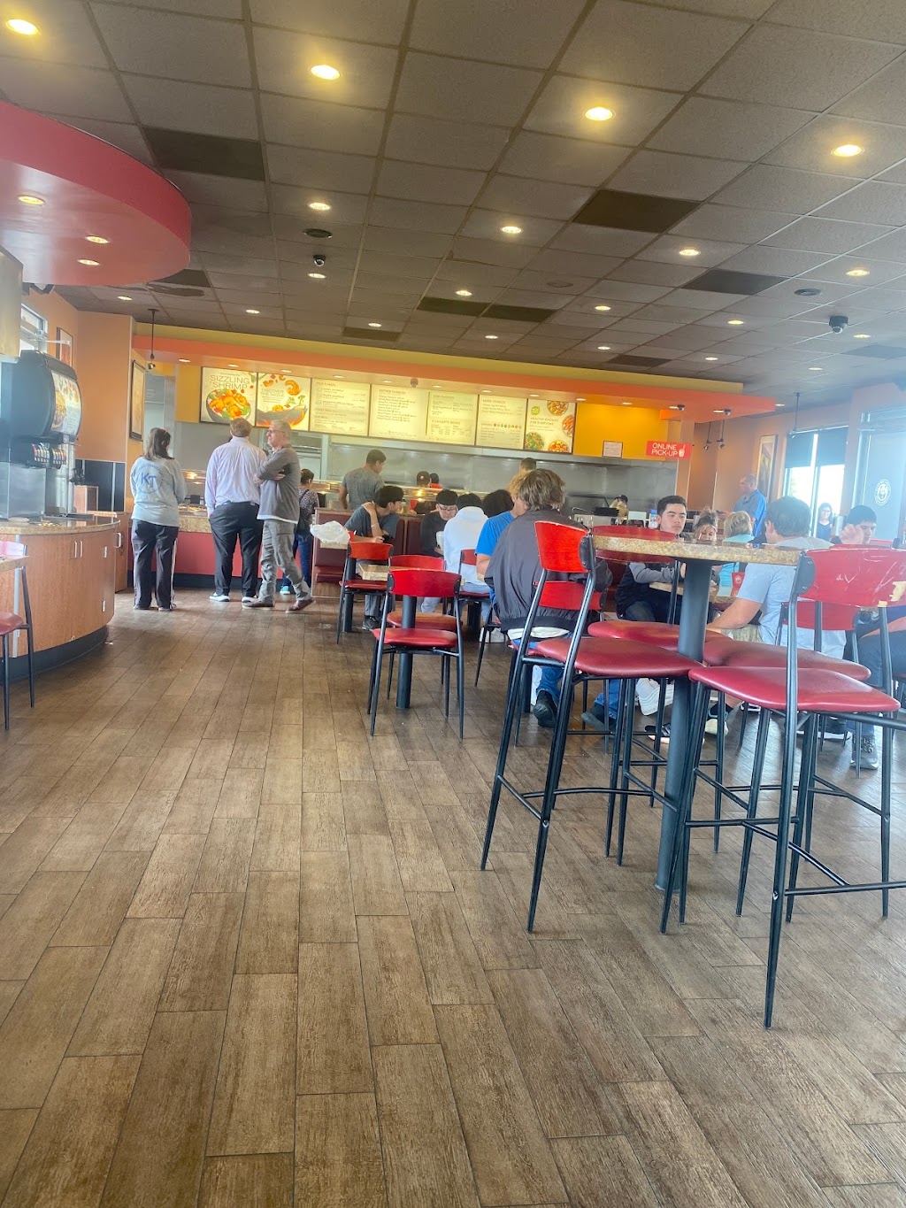 Panda Express | restaurant | 2416 S Georgia St, Amarillo, TX 79109, USA | 8063557680 OR +1 806-355-7680