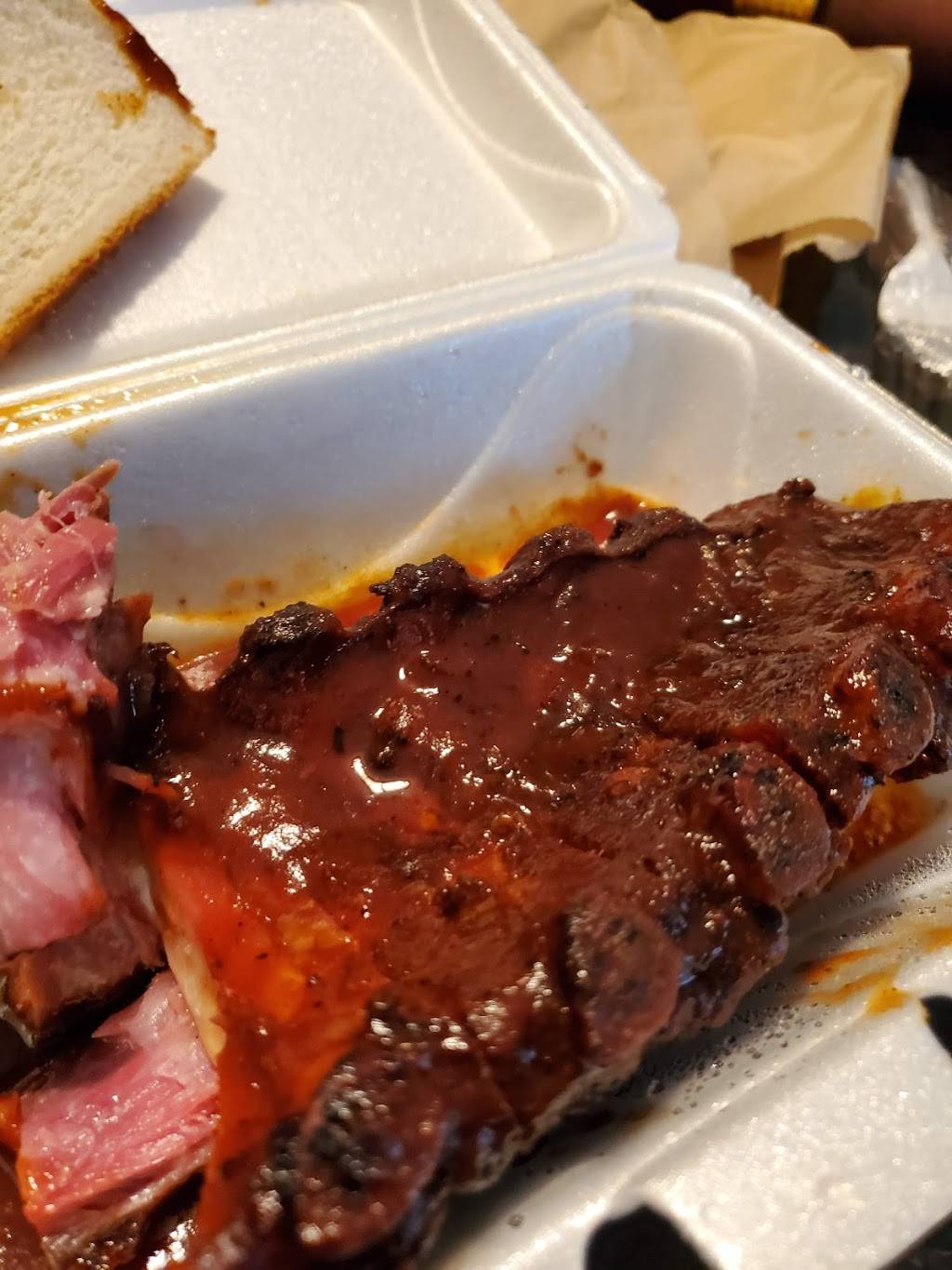 Ropers Ribs | restaurant | 6929 W Florissant Ave, St. Louis, MO 63136, USA | 3143816200 OR +1 314-381-6200