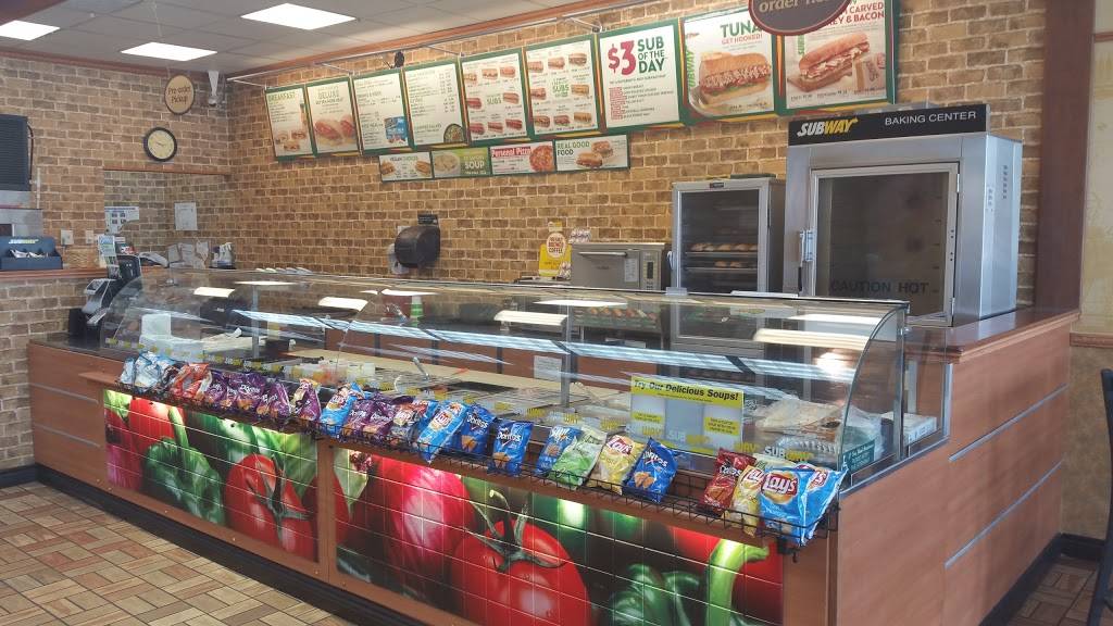 Subway Restaurants | restaurant | 512 E Woolbright St Unit #290 Sunshine Square Shopping Ctr, Boynton Beach, FL 33435, USA | 5613695777 OR +1 561-369-5777