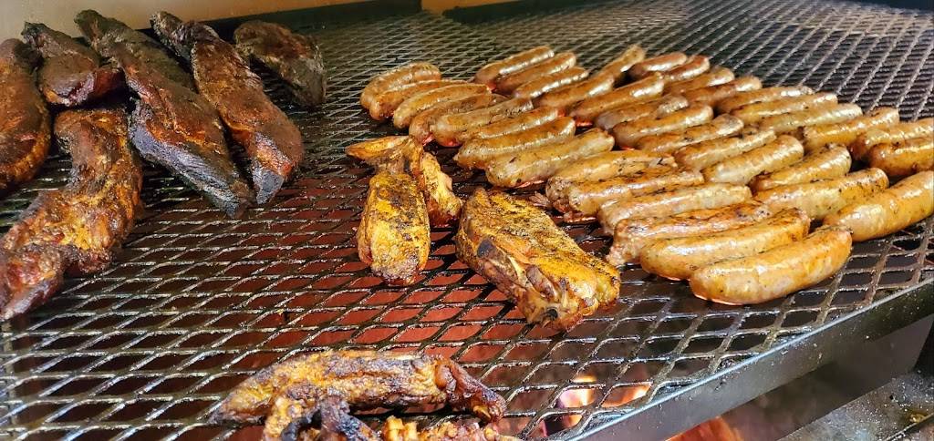 Carolines bbq | restaurant | 3451 W Madison St, Chicago, IL 60624, USA | 8668218485 OR +1 866-821-8485