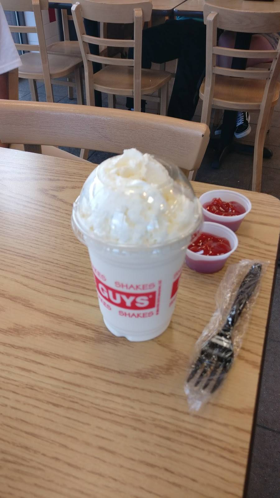 Five Guys | meal takeaway | 1767 Madison St, Clarksville, TN 37043, USA | 9319194344 OR +1 931-919-4344