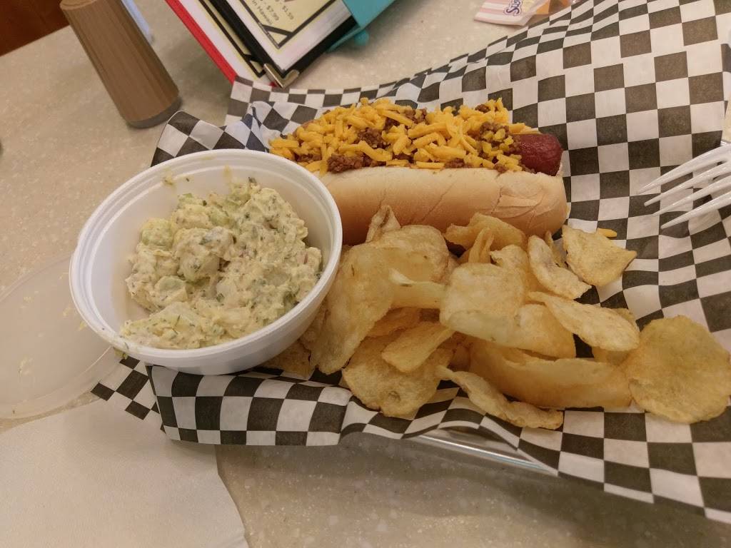 Neighbors General Store | restaurant | 5980 Spruce Creek Rd, Port Orange, FL 32127, USA | 3864922930 OR +1 386-492-2930