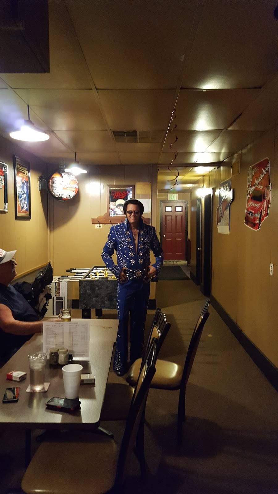 Wolfiess Time Out Tavern | restaurant | 110 E Main St, Van Buren, IN 46991, USA | 7659342627 OR +1 765-934-2627