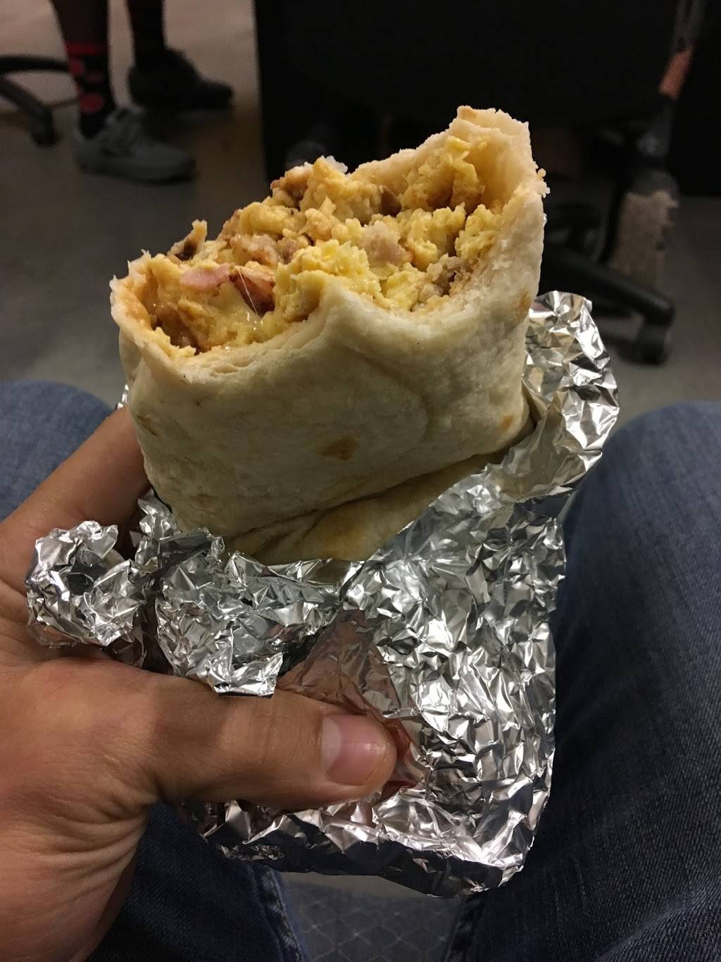 Rafas Burritos | restaurant | 11310 Montana Ave, El Paso, TX 79936, USA | 9155190253 OR +1 915-519-0253