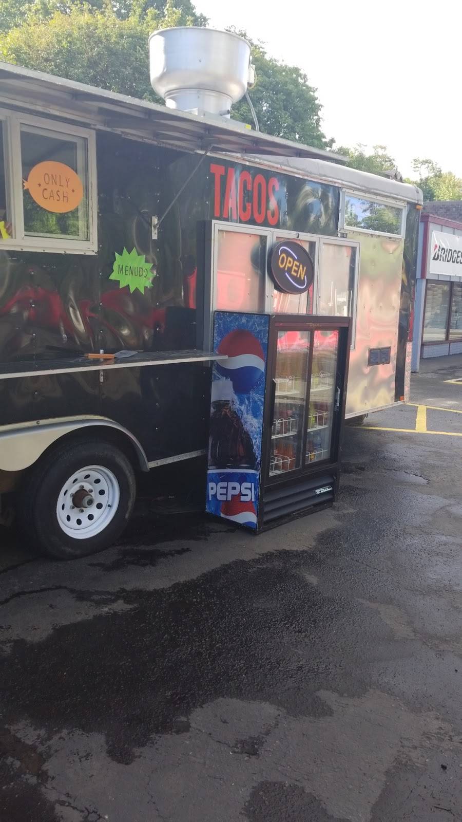 Seahawks Quick Tacos | restaurant | 501 Rainier Ave N, Renton, WA 98057, USA | 2065927385 OR +1 206-592-7385