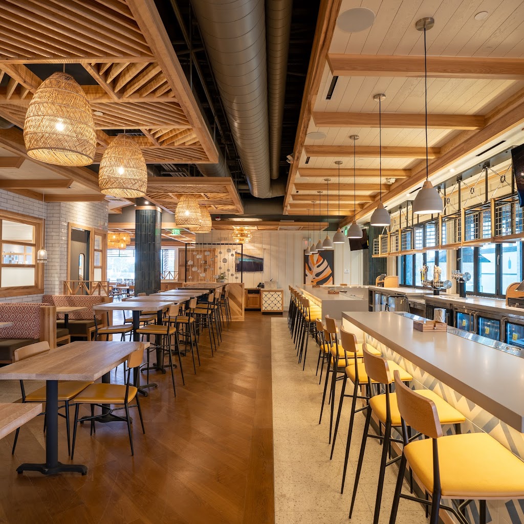 Pacific Catch WestCoast Fish House | restaurant | 4575 La Jolla Village Dr Suite 1160, San Diego, CA 92122, USA | 6197282700 OR +1 619-728-2700