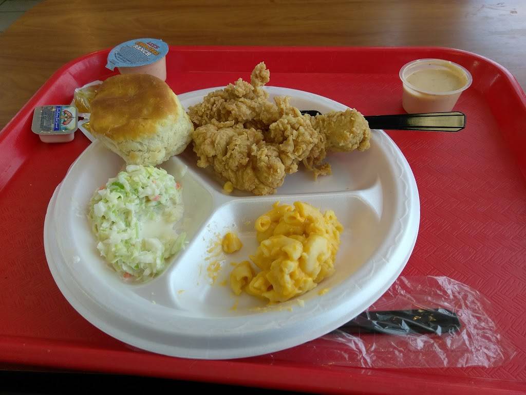 Lees Famous Recipe Chicken - Springfield (Downtown) | restaurant | 410 W Columbia St, Springfield, OH 45504, USA | 9373241938 OR +1 937-324-1938