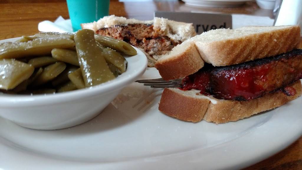 Lillie Maes Place | restaurant | 4712 Dayton Blvd, Chattanooga, TN 37415, USA | 4238758999 OR +1 423-875-8999