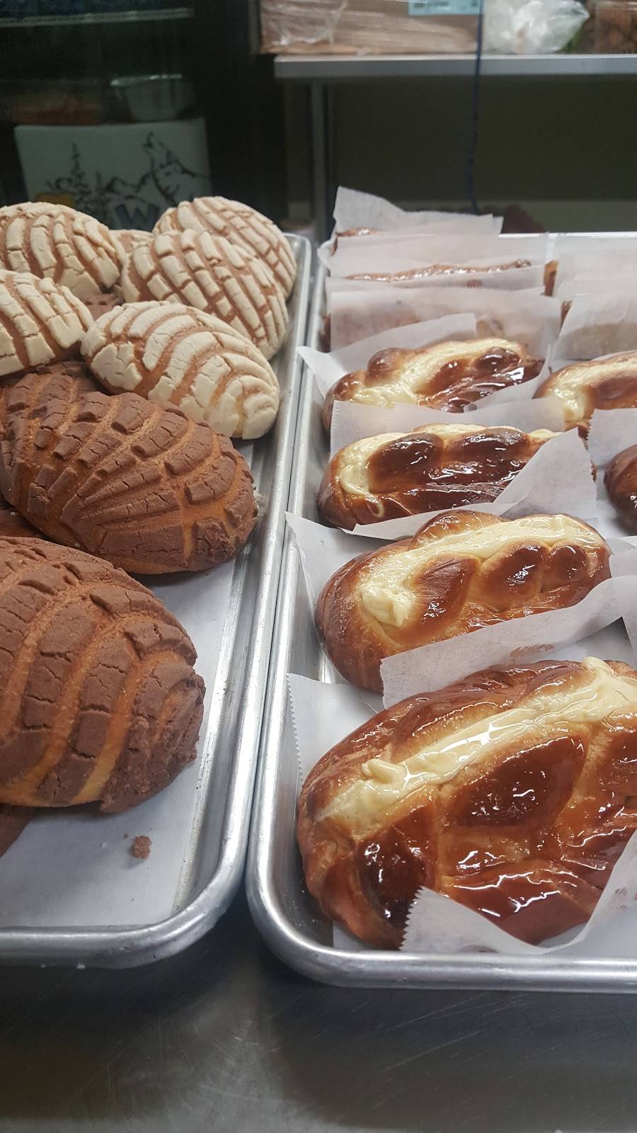 Angelos Bakery & Food | bakery | 5118 Whittier Blvd, Los Angeles, CA 90022, USA | 3237683646 OR +1 323-768-3646