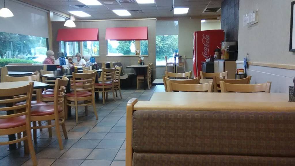 Dairy Queen Grill & Chill | restaurant | 201 S 2nd St, Central City, KY 42330, USA | 2707543800 OR +1 270-754-3800