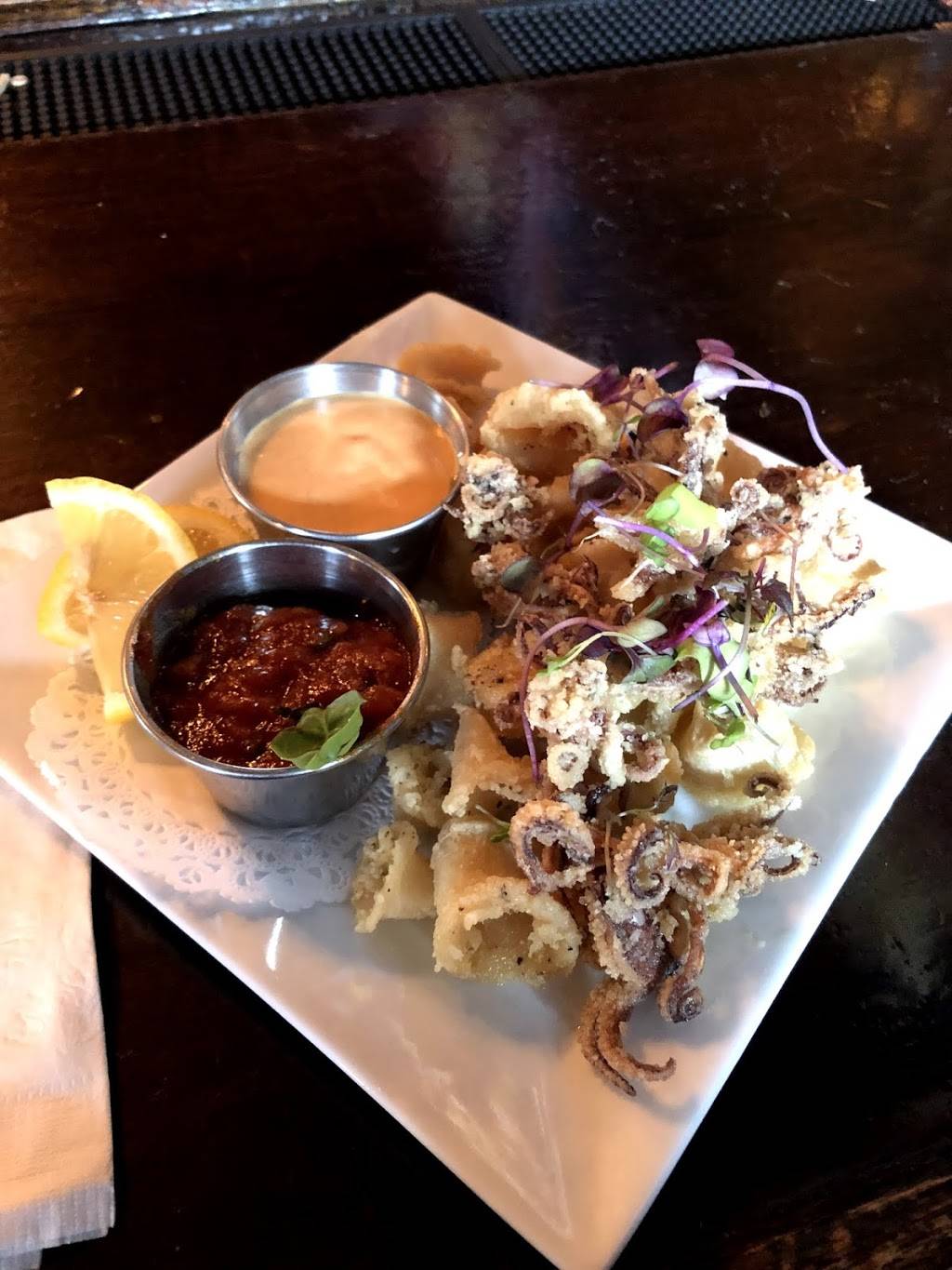 Refinery Tavern | restaurant | 812 Broadway, Bayonne, NJ 07002, USA | 2018580060 OR +1 201-858-0060