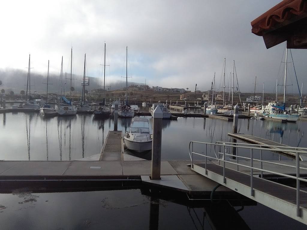 Marina Puerto Salina | restaurant | Autopista Tijuana Ensenada KM 73, Abelardo L. Rodriguez, 22765 Ensenada, B.C., Mexico | 016461554188 OR +52 646 155 4188