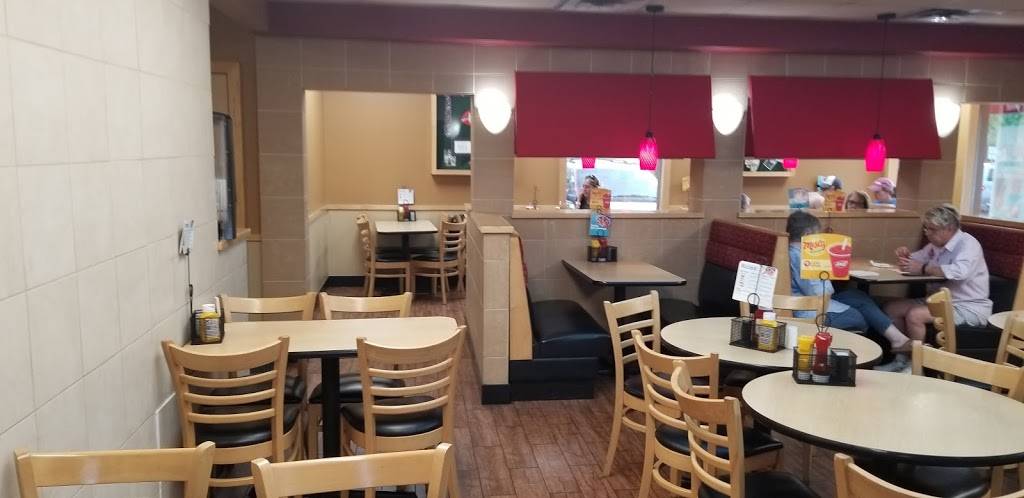 Dairy Queen Grill & Chill | restaurant | 1 Riordan Rd, Bella Vista, AR 72714, USA | 4798552362 OR +1 479-855-2362