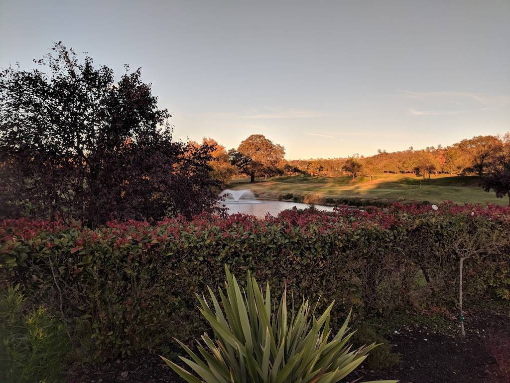 Whitney Oaks Golf Club | restaurant | 2305 Clubhouse Dr, Rocklin, CA 95765, USA | 9166328333 OR +1 916-632-8333