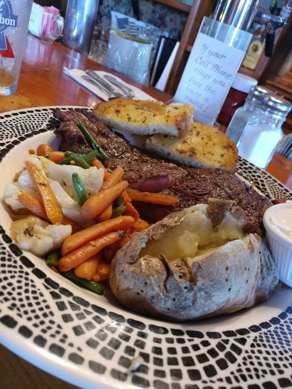 Finleys Bar & Grill | restaurant | 10477 S Airport Way, Manteca, CA 95336, USA | 2099839493 OR +1 209-983-9493