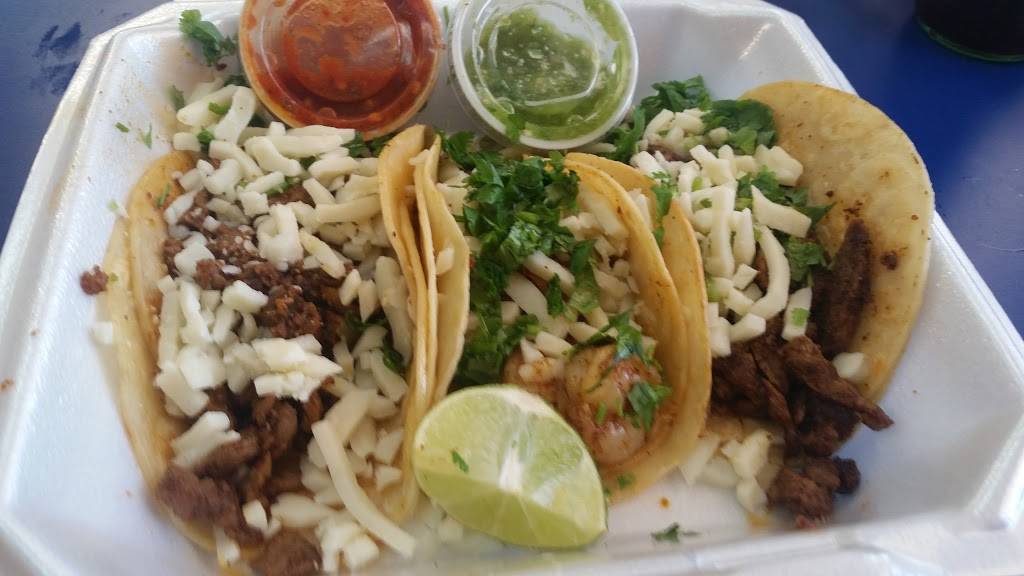 Tacos Rojas | restaurant | 737 13th St SW, Roanoke, VA 24016, USA | 5402667636 OR +1 540-266-7636