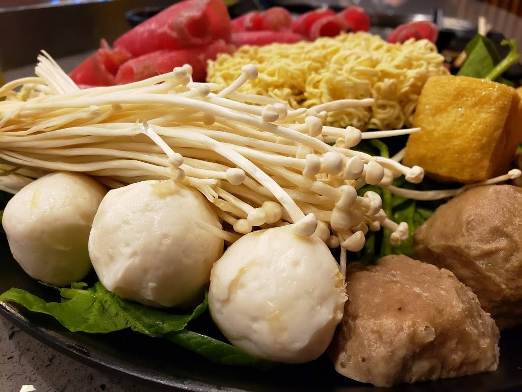 Top Top Hotpot | restaurant | 504 N Alafaya Trail Suite 119, Orlando, FL 32828, USA | 4079018888 OR +1 407-901-8888