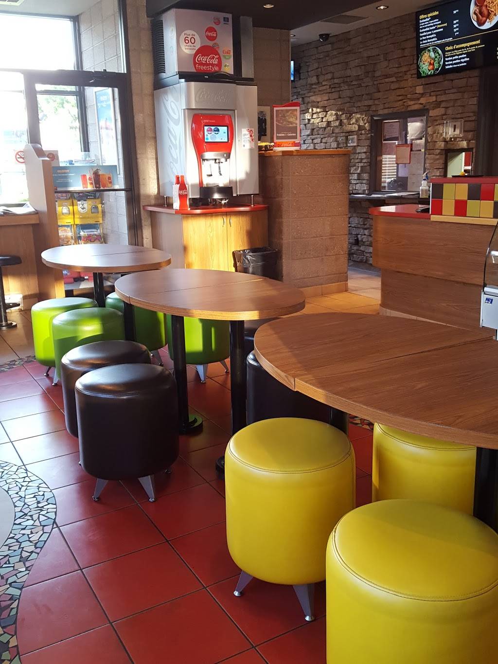 Benny&Co. | restaurant | 12333 Boulevard Laurentien, Montréal, QC H4K 2Z1, Canada | 5143343333 OR +1 514-334-3333