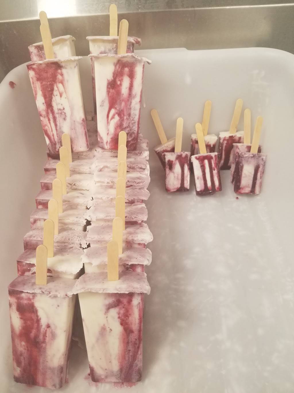 La Natural Michoacana Ice Cream Stop | meal takeaway | 16687 Arrow Blvd Suit 300, Fontana, CA 92335, USA | 9093653098 OR +1 909-365-3098