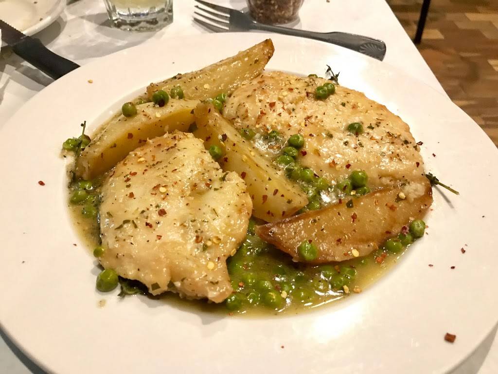 Mama Marias Pizza | restaurant | 130 W Vallette St, Elmhurst, IL 60126, USA | 6308320555 OR +1 630-832-0555