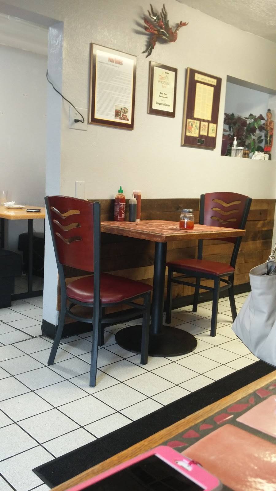 Chanpen Thai Cusine | restaurant | 2727 E Broadway Rd, Phoenix, AZ 85040, USA | 6022763778 OR +1 602-276-3778