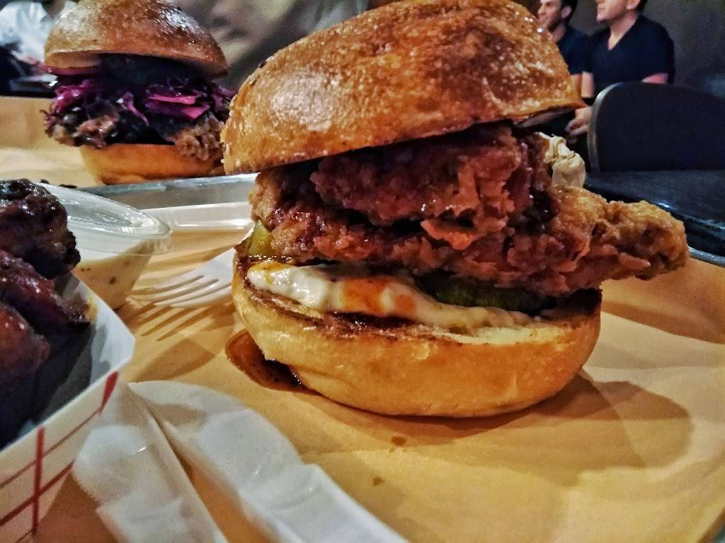 Izzys Smokehouse | restaurant | 391 Troy Ave, Brooklyn, NY 11213, USA | 3474250524 OR +1 347-425-0524