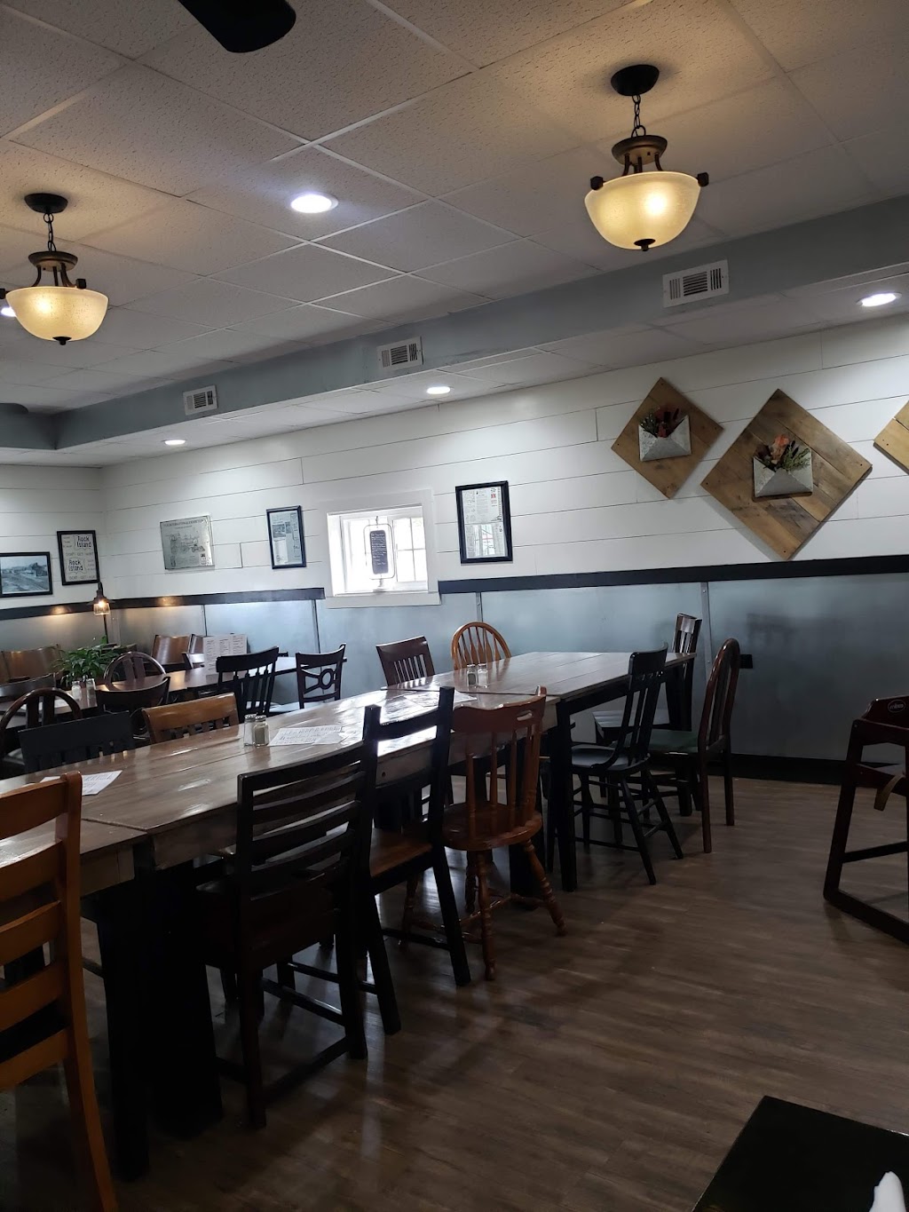 Grandmas Depot | restaurant | 130 E 15th St, Horton, KS 66439, USA | 7854866606 OR +1 785-486-6606