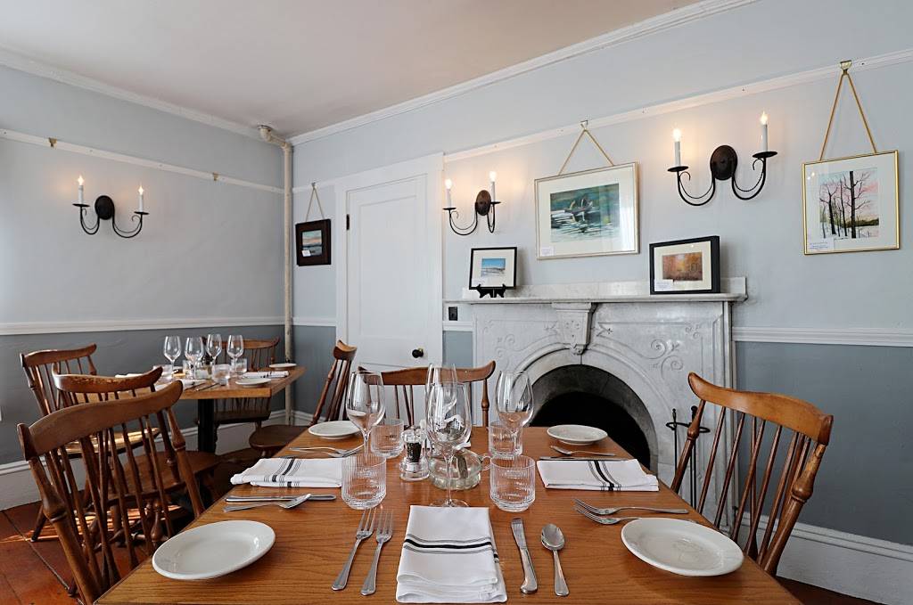 Corner House Restaurant & Bar | restaurant | 22 Main St, Center Sandwich, NH 03227, USA | 6032846219 OR +1 603-284-6219