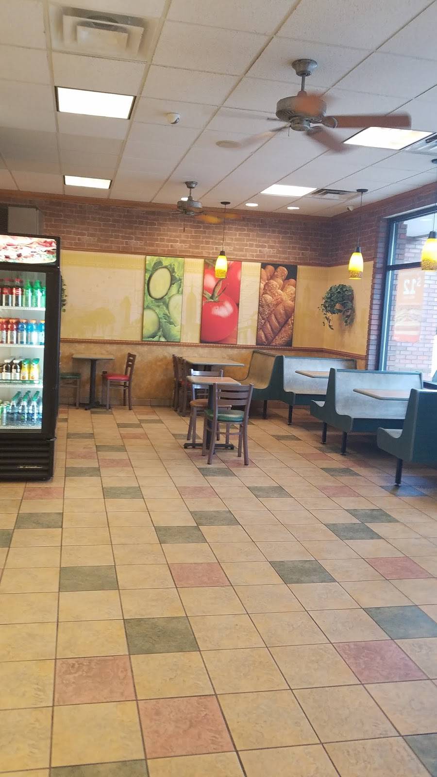 Subway | restaurant | 2333 Biddle Ave, Wyandotte, MI 48192, USA | 7342509175 OR +1 734-250-9175