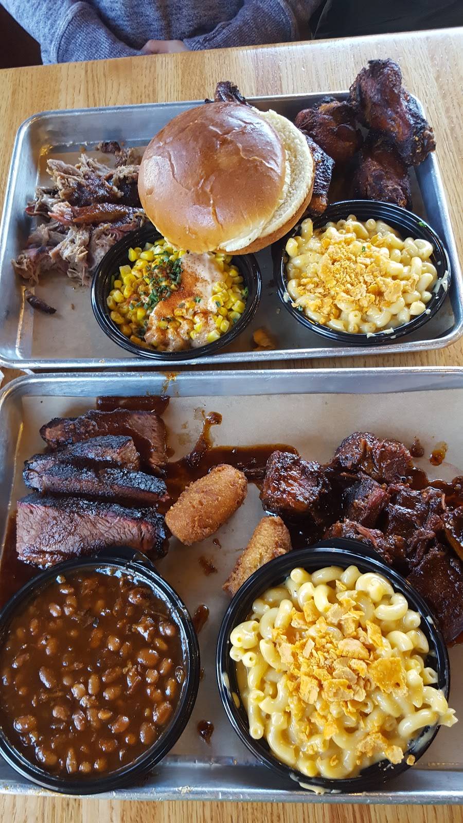 Q-BBQ | restaurant | 70 South La Grange Road, La Grange, IL 60525, USA | 7084828700 OR +1 708-482-8700