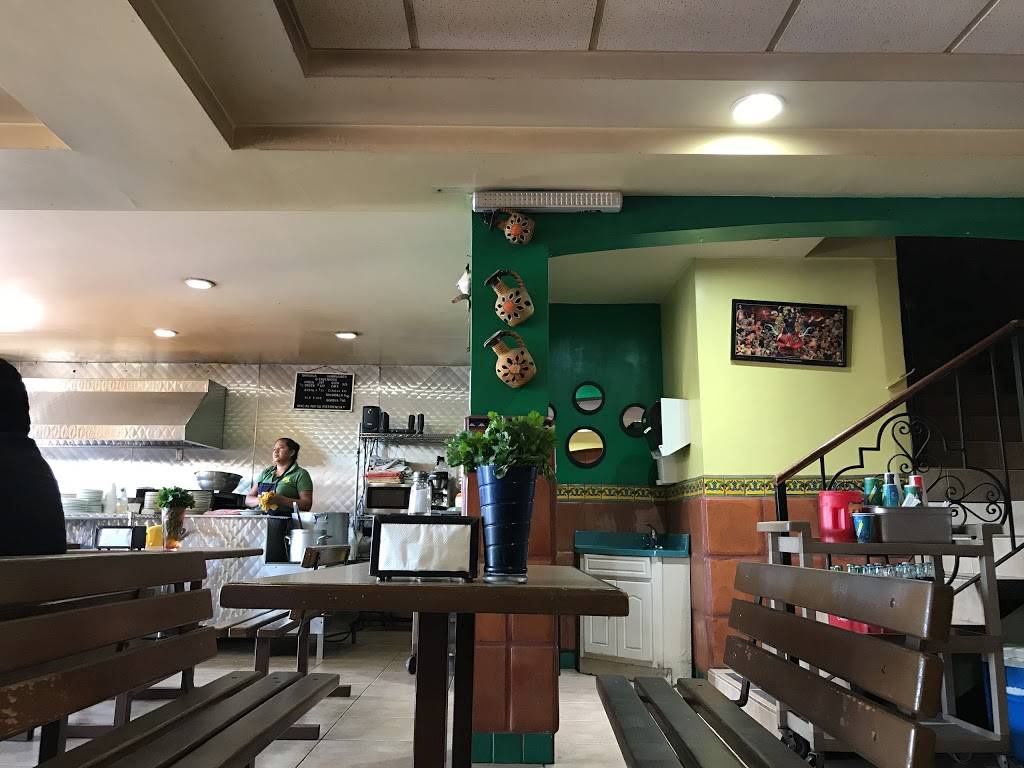 Birrieria Guanajuato | restaurant | 39, Blvd. Gustavo Diaz Ordaz 15602, Las Brisas, 22115 Tijuana, B.C., Mexico | 016646262324 OR +52 664 626 2324