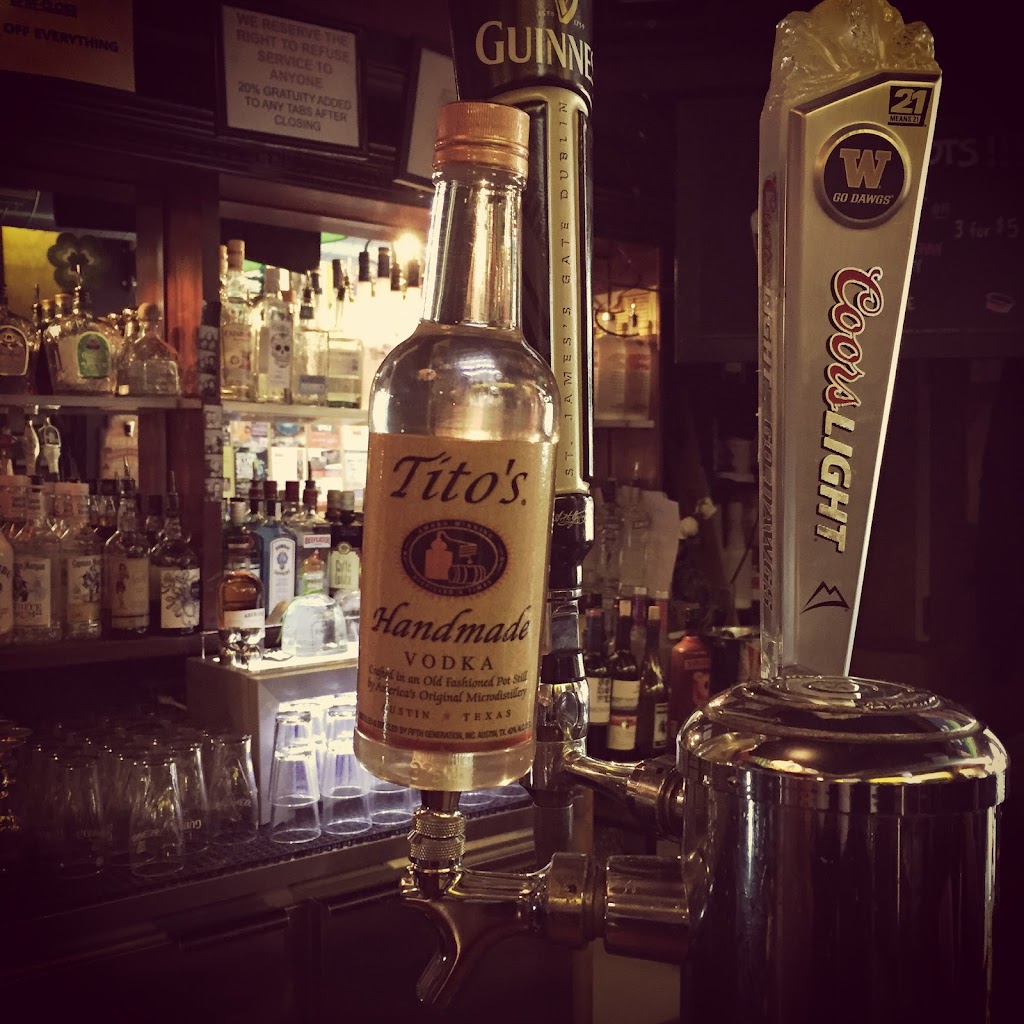 Finn MacCool’s Irish Public House | restaurant | 4217 University Way NE, Seattle, WA 98105, USA | 2066750885 OR +1 206-675-0885