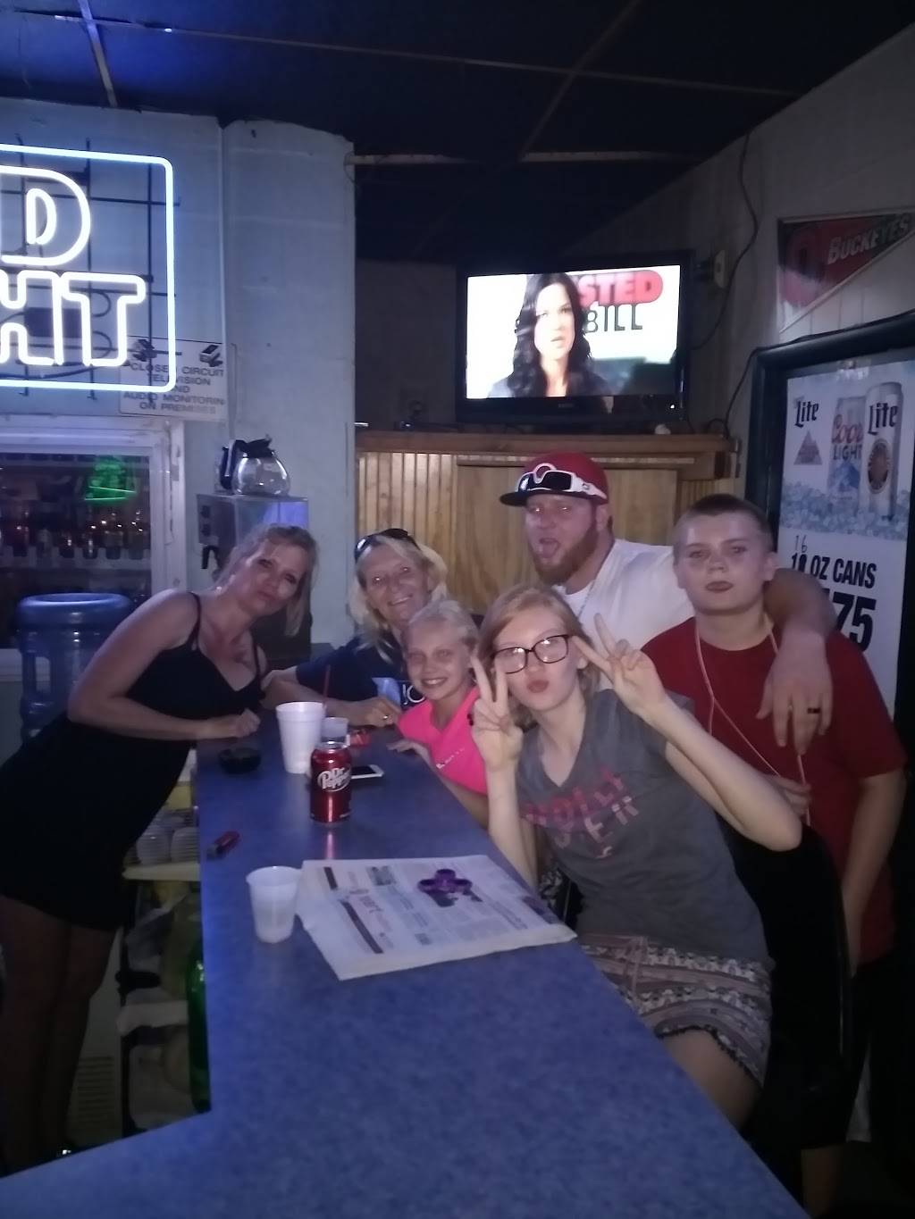 Wayside Tavern and Patio | restaurant | 2288 S Yellow Springs St, Springfield, OH 45506, USA | 9375051170 OR +1 937-505-1170