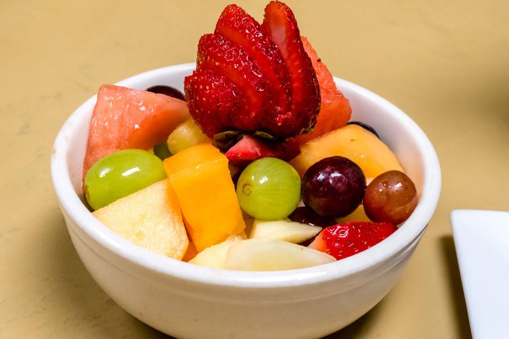 Via Al Paraiso | restaurant | 384 W Main St, Waterbury, CT 06702, USA | 2037562700 OR +1 203-756-2700