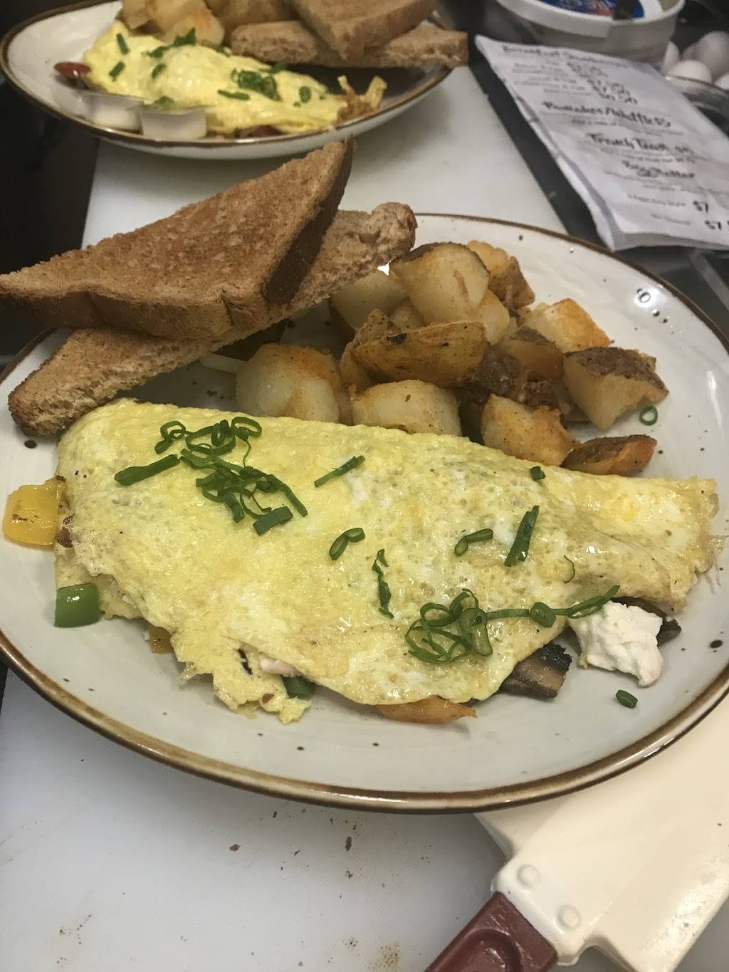 Two Eagles Cafe | restaurant | 1401 S 20th St, Philadelphia, PA 19146, USA | 2677482257 OR +1 267-748-2257