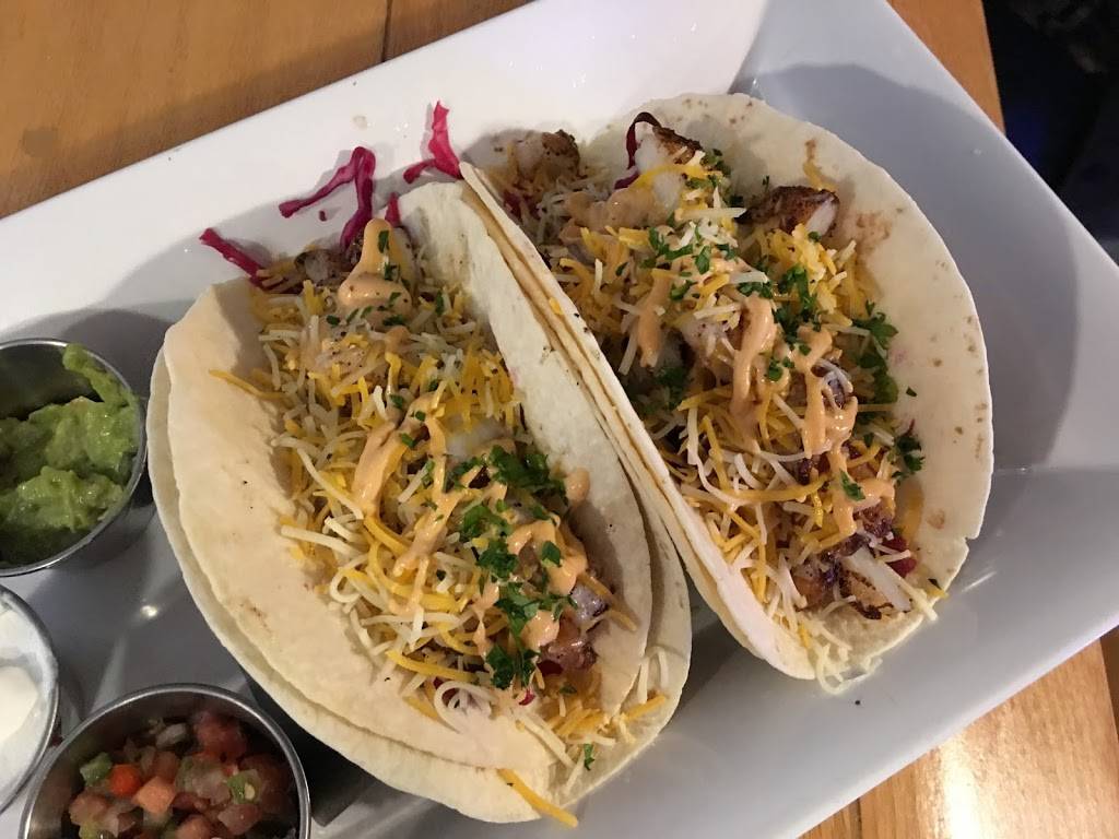 Kokomo’s Restaurant & Beach Bar | restaurant | 88 Hartford Ave Ext, Old Lyme, CT 06371, USA | 8603906403 OR +1 860-390-6403