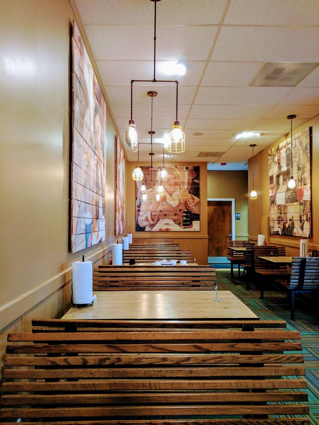 Ezells Famous Chicken | restaurant | 3925 196th St SW, Lynnwood, WA 98036, USA | 4256408111 OR +1 425-640-8111