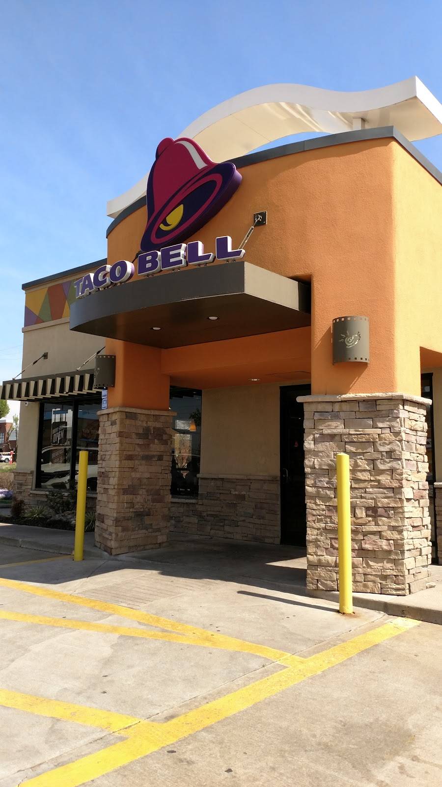 Taco Bell | meal takeaway | 2200 W Edmond Rd, Edmond, OK 73003, USA | 4053590289 OR +1 405-359-0289