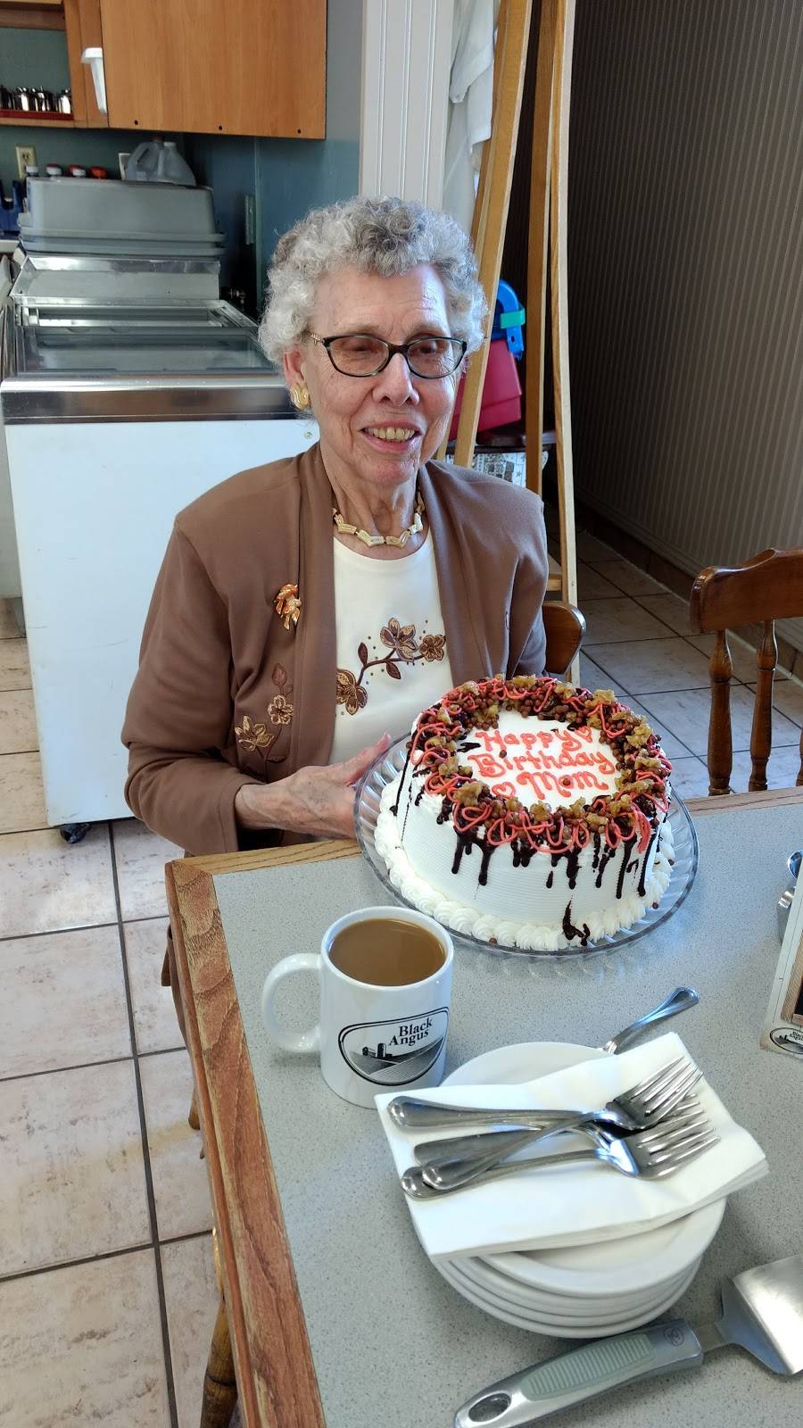 Black Angus Restaurant | restaurant | 817 Downie St, Stratford, ON N5A 1Y8, Canada | 5192721666 OR +1 519-272-1666