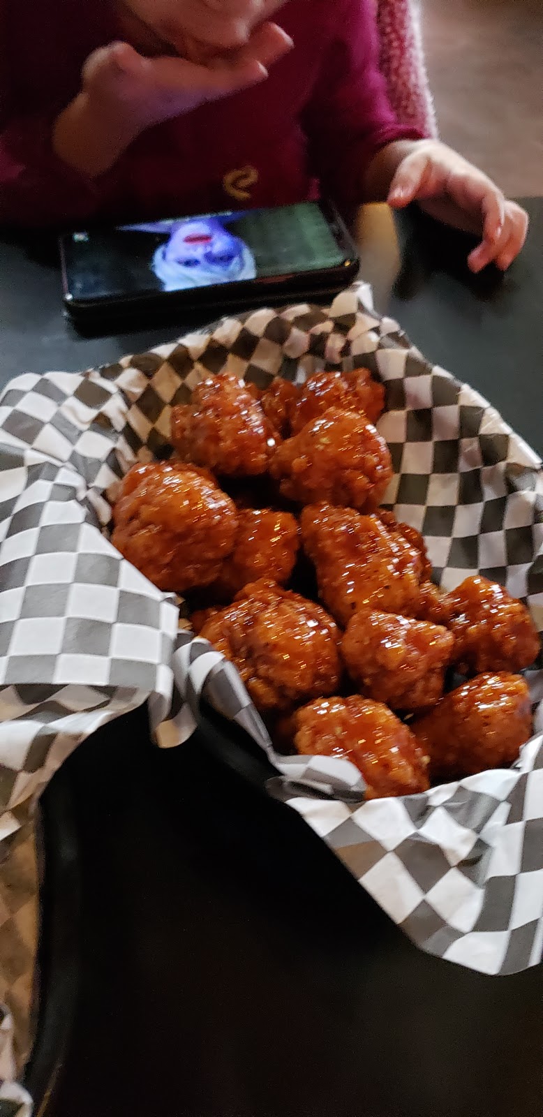 Birdys Sports Bar | restaurant | 12908 US-395, Spokane, WA 99218, USA | 5098639572 OR +1 509-863-9572