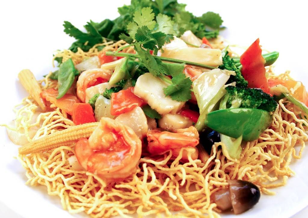 Pho Deluxe Arlington | restaurant | 2300 Clarendon Blvd, Arlington, VA 22201, USA | 5715512087 OR +1 571-551-2087