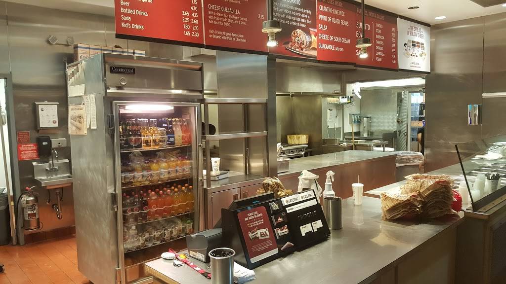 Chipotle Mexican Grill | restaurant | 3015 N Rock Rd, Wichita, KS 67226, USA | 3166313892 OR +1 316-631-3892